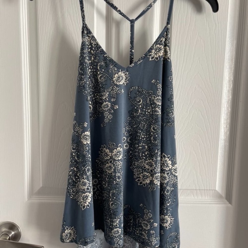 Tres Bien Spaghetti Strap V Neck Flowy Tank